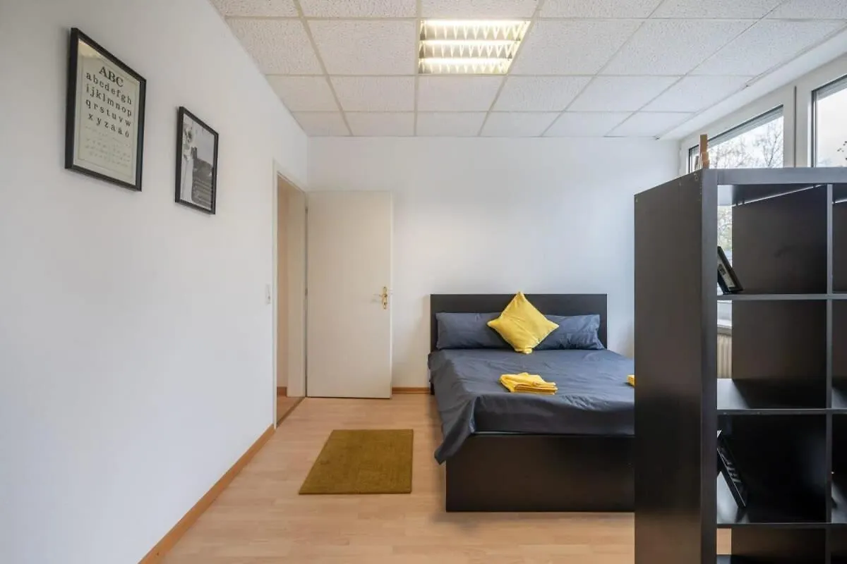 Beautiful 2 Bedroom Apartment Incl Parking Hamburg